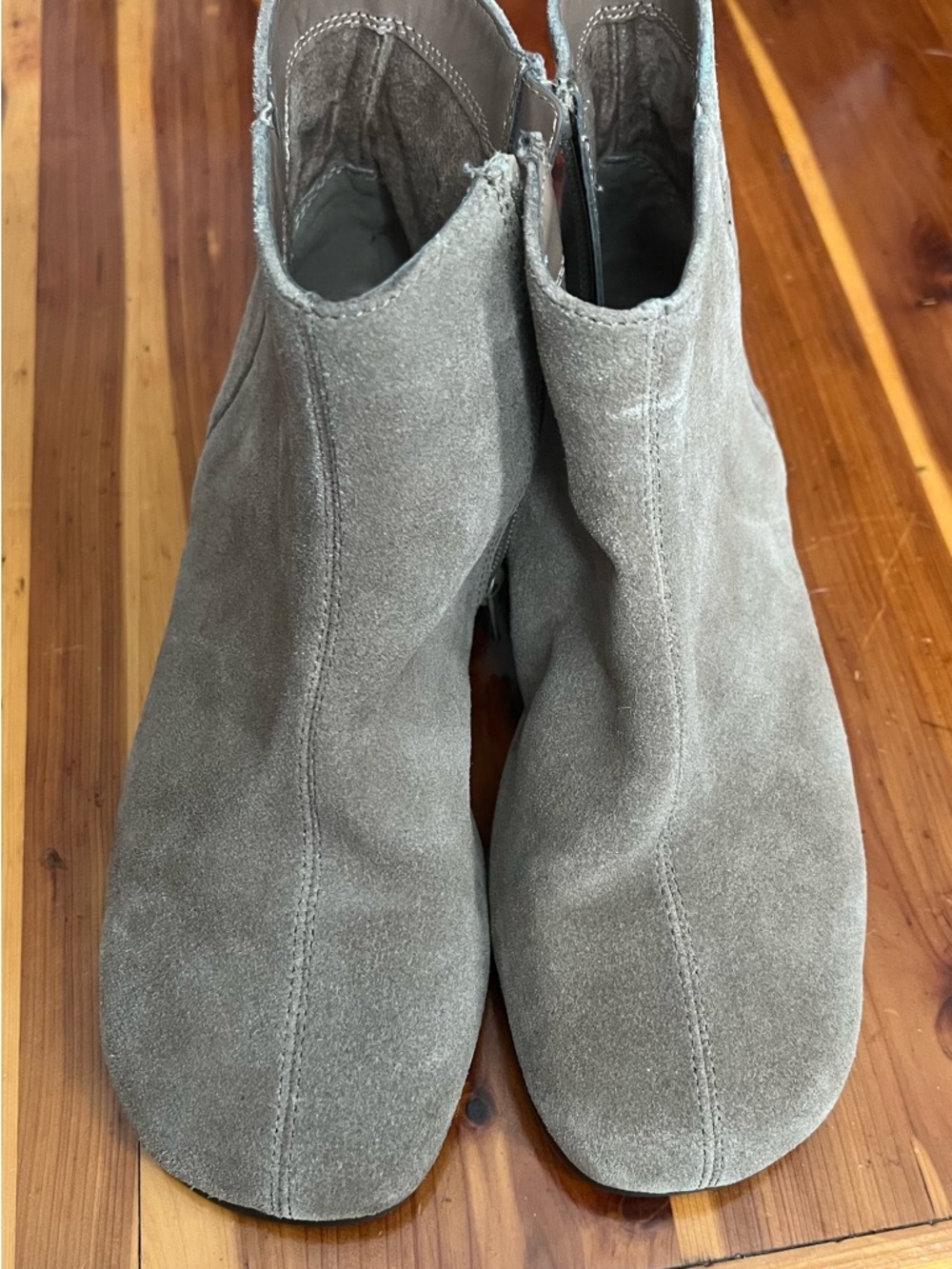 AEROSOLES Taupe Suede Ankle Booties